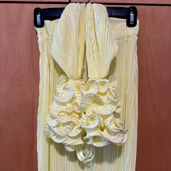 Hello Molly Trust Your Love Maxi Dress Yellow XS - Picture 6 of 8